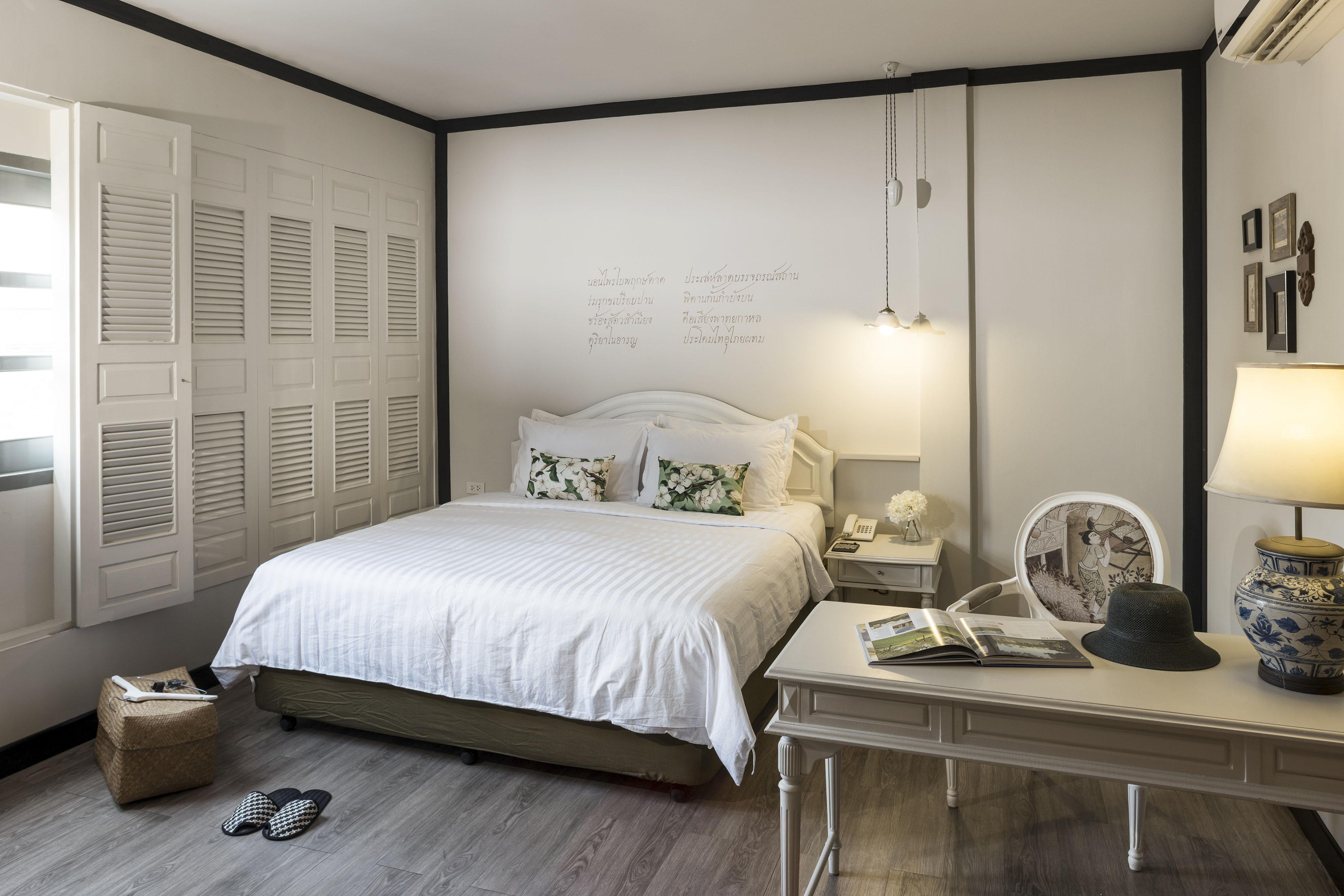 The Raweekanlaya Банкок Екстериор снимка A bedroom at The Library