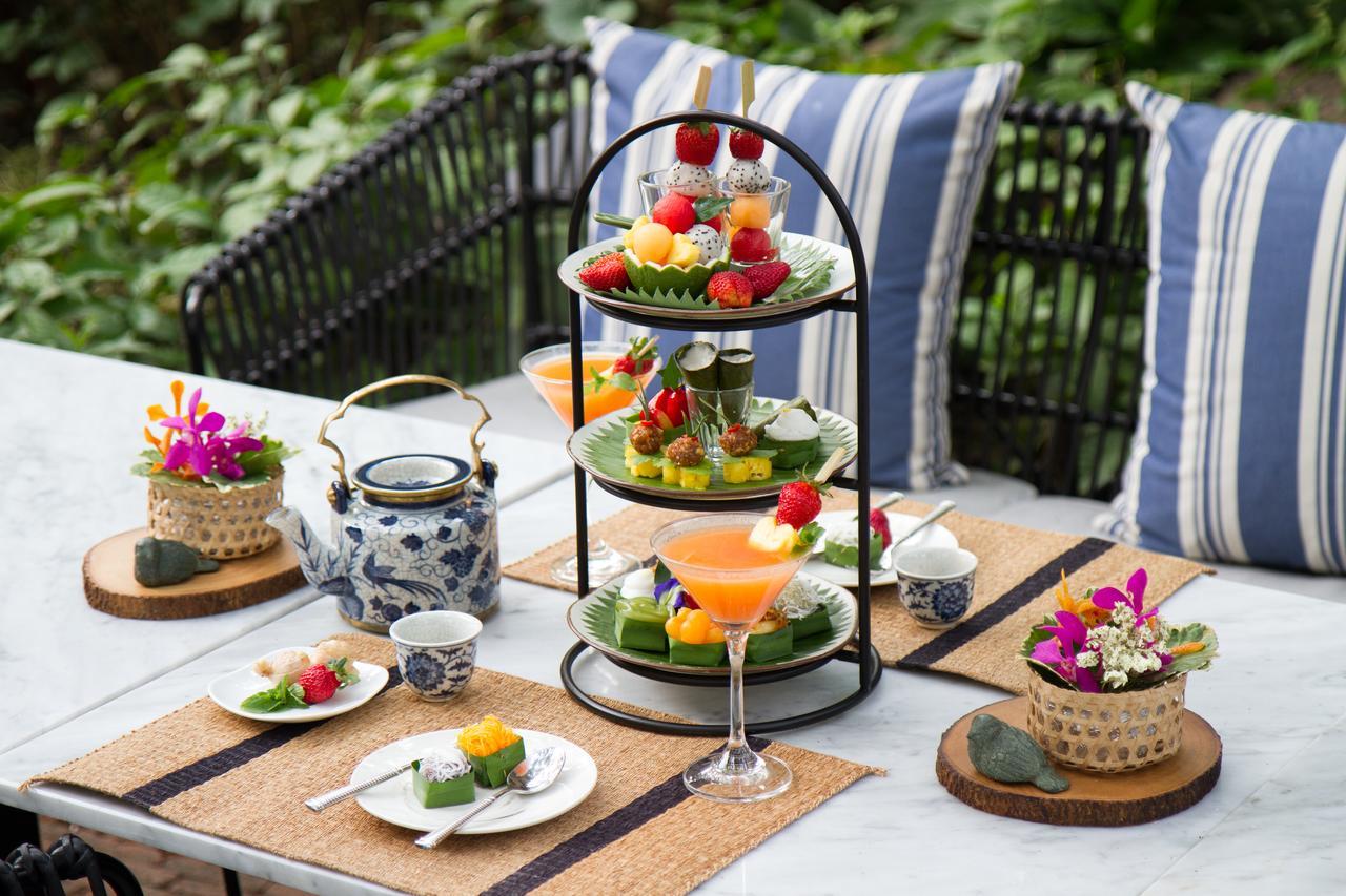 The Raweekanlaya Банкок Екстериор снимка Afternoon tea at the Four Seasons Hotel, Bangkok